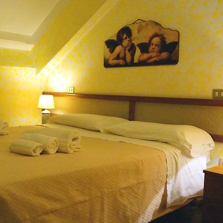 Hotel Cristallo Assergi Luaran gambar
