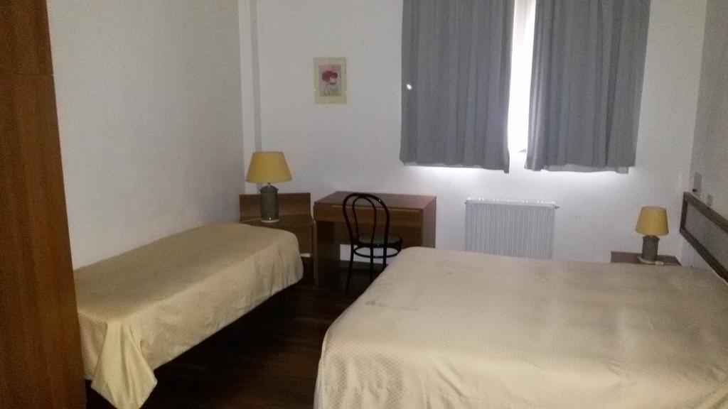 Hotel Cristallo Assergi Bilik gambar