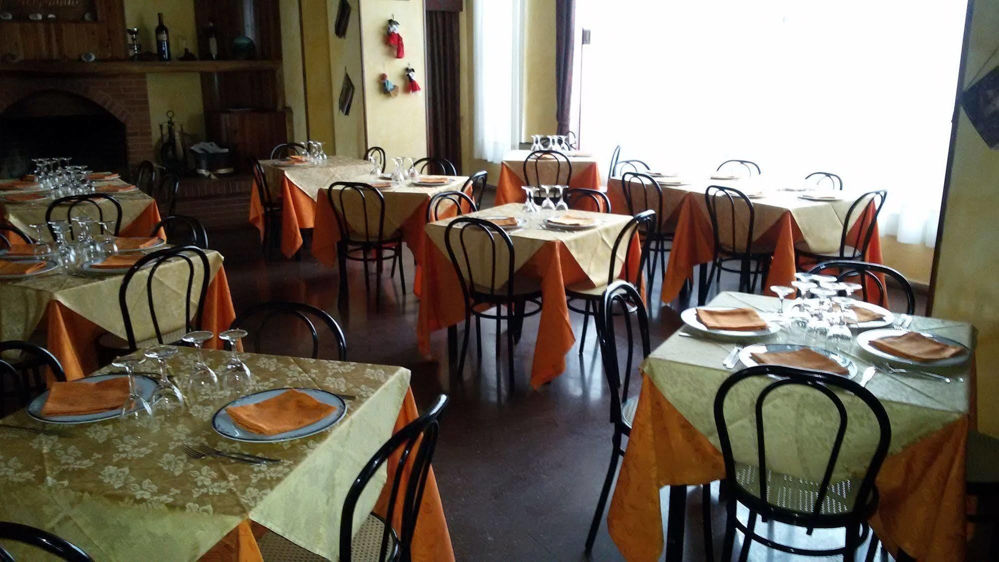 Hotel Cristallo Assergi Luaran gambar